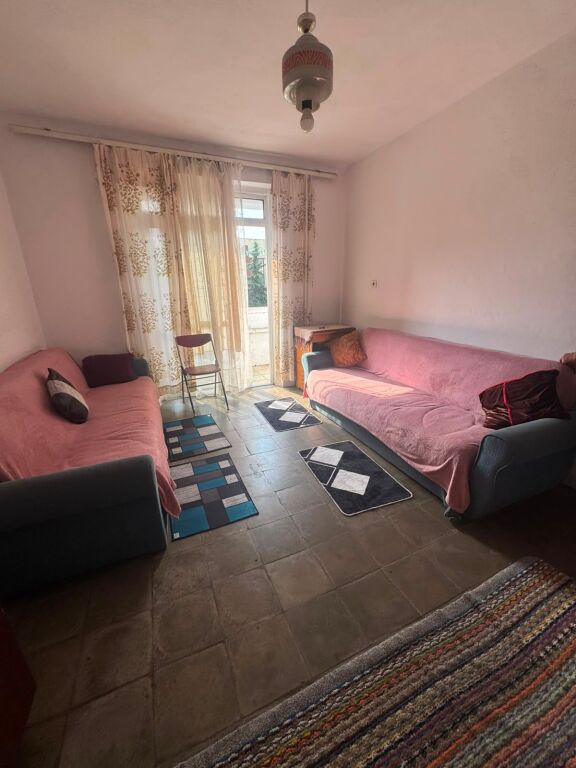 Qera | Apartament 2 + 1 |Rruga e Dibres| 450 €/muaj