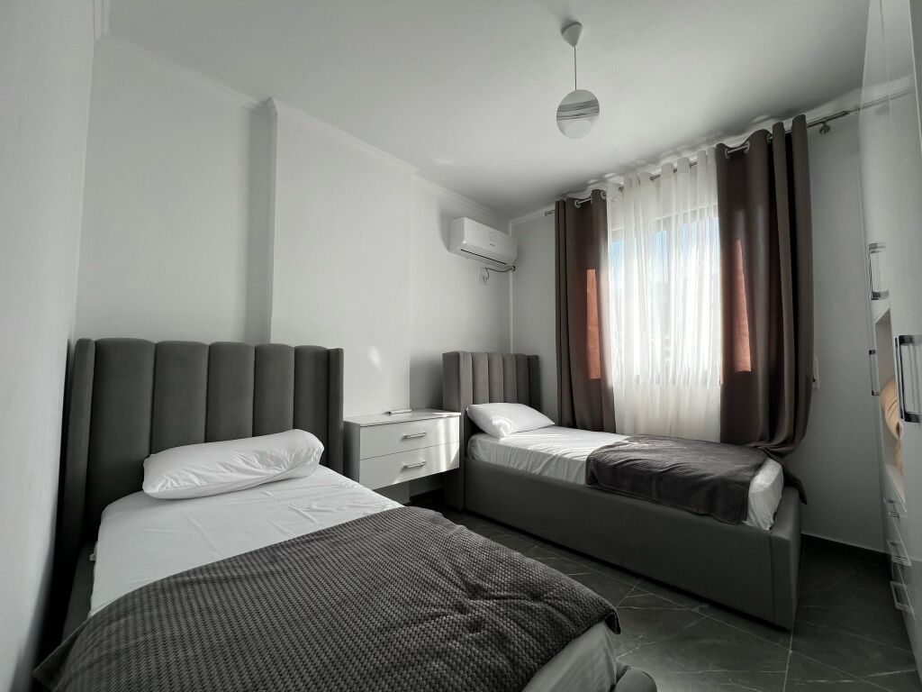 Apartament 2+1 në shitje në Lungomare Vlorë