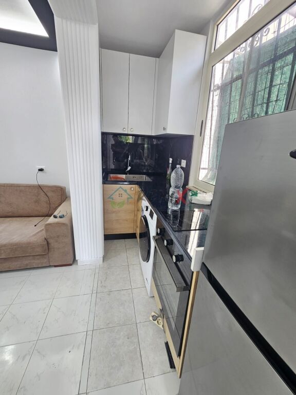 🏠 APARTAMENT 1+1 ME QIRA – PRANË STADIUMIT, DURRËS