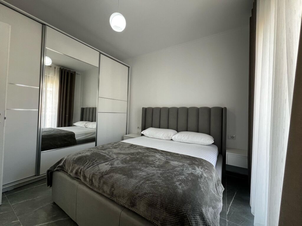 Apartament 2+1 në shitje në Lungomare Vlorë