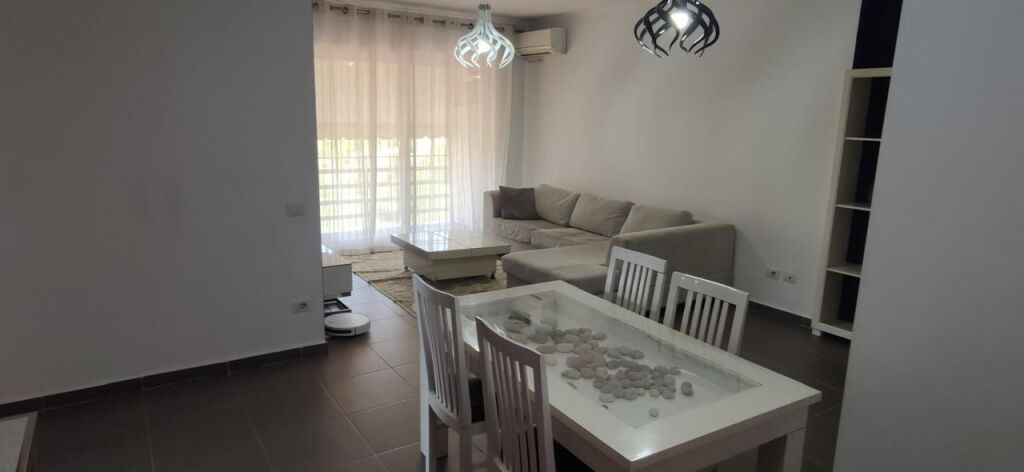 Apartament 2+1 per qera tek Qyteti Studenti!