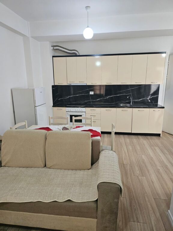 Apartament 2+1 me Qira te Ali Demi Tirane