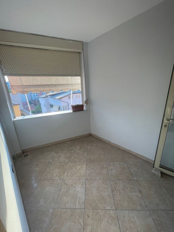 For rent in block 2+1 for office