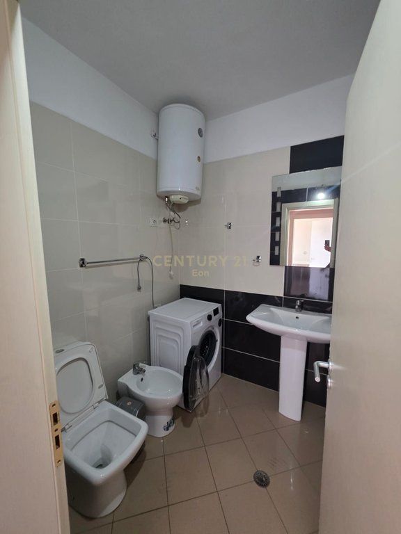 Apartament 1+1 Në Shitje në Qendra e Durrësit - 120000€