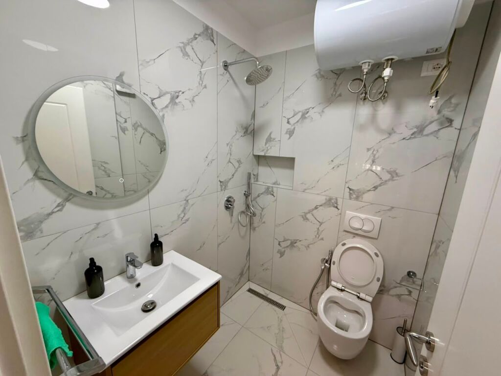 📣 AFFITTO SUPER Appartamento 2+1 con 2 Bagni 📍 Centro, Vicino al Mercato Nuovo ✨ 💶 Prezzo 1.000 Euro