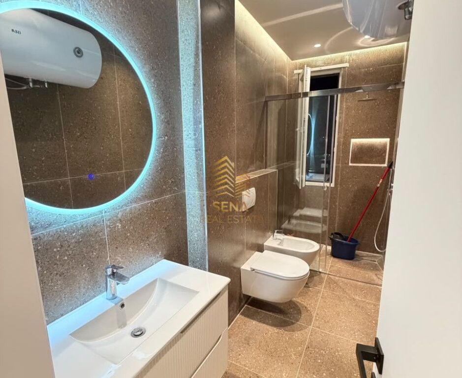 For sale, Apartment 2+1+balcony, Ali Demi-Near Shkoza Roundabout, 19,000,000 Lek