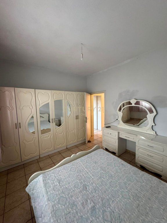 PRIVATE 1-FLOOR HOUSE FOR SALE📍 Tirana 199,000 € 19,900,000 Lek