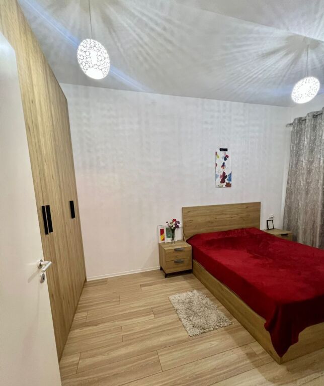 Qera | Apartament 1 + 1 | Rruga Jordan Misja | 450 €/muaj