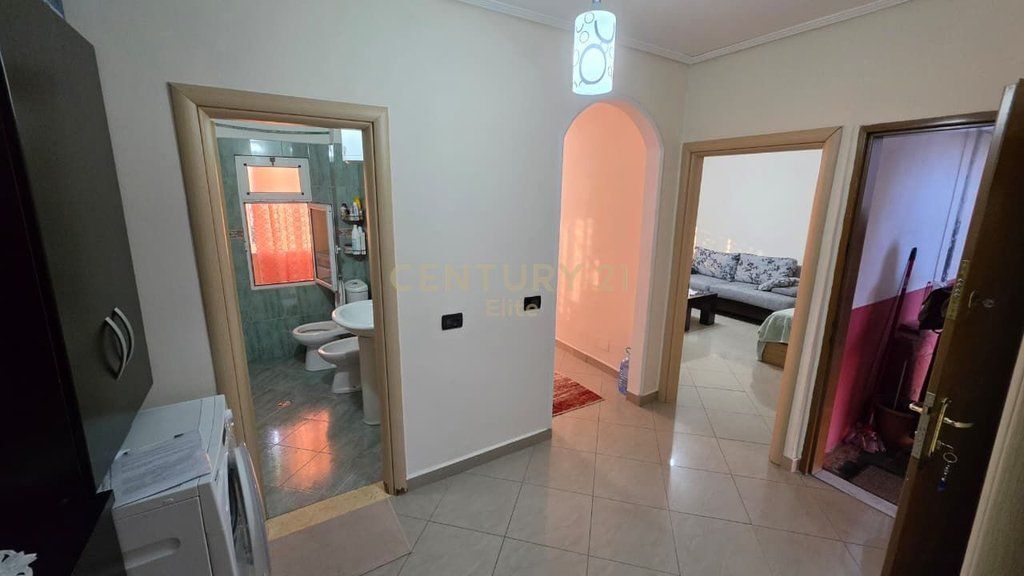 AFFITTASI APPARTAMENTO 1+1 A OXHAKU 430 € /Mese 40,000 Lek /Mese