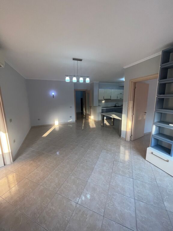 For rent in block 2+1 for office