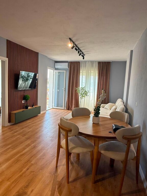 Apartament për shitje pranë detit në Durres