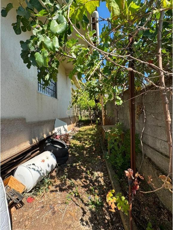 PRIVATE 1-FLOOR HOUSE FOR SALE📍 Tirana 199,000 € 19,900,000 Lek