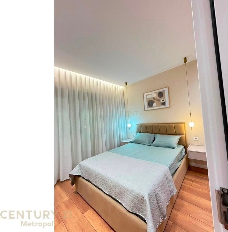 Apartament 1+1 me qira pranë Pazarit të Ri
