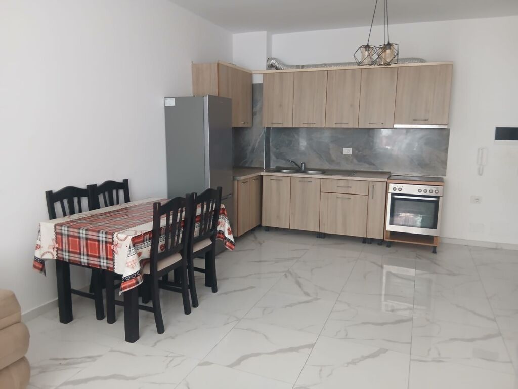Apartment 1+1 for rent Kamez !