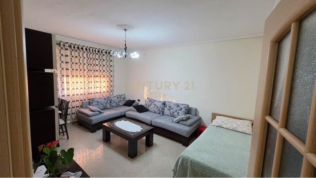AFFITTASI APPARTAMENTO 1+1 A OXHAKU 430 € /Mese 40,000 Lek /Mese