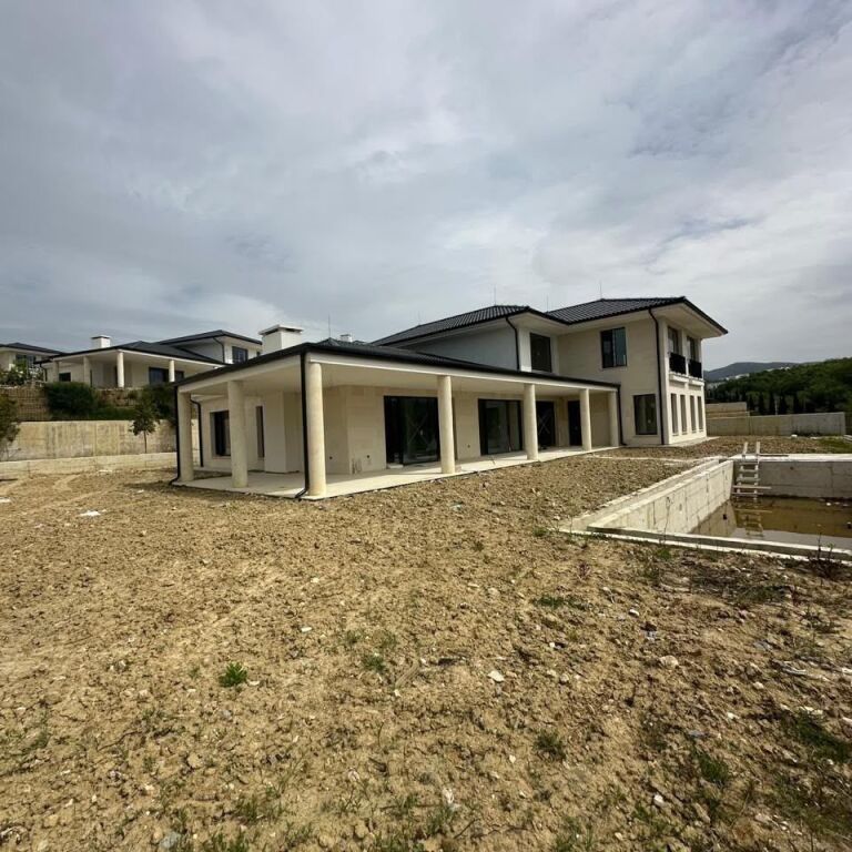 🏡 SHITET VILË LUKSOZE – VALLËS VIRIDI RESIDENCE, TEG