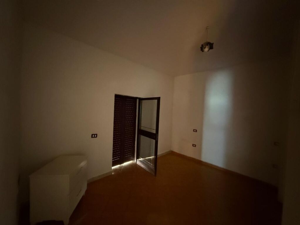 Shtëpi private me qira në Kënetë, Rruga Elbasani