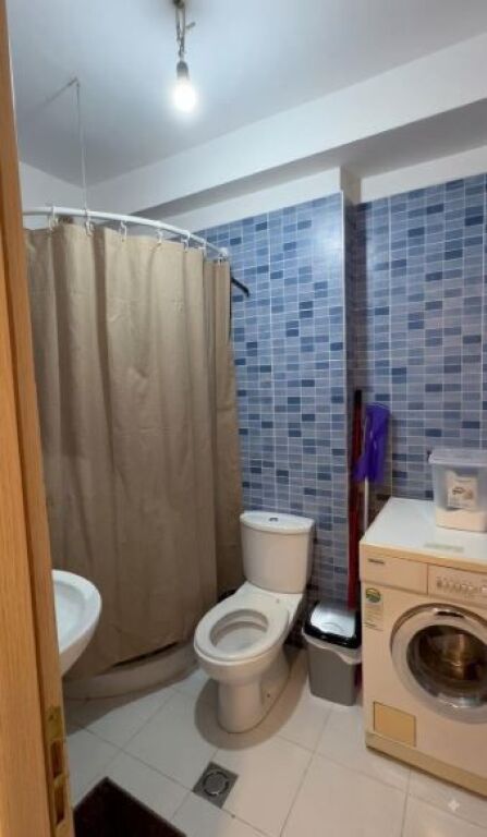 Shitet Apartament 1+1 Tek Qytet Studenti, prane Kompleks Ana   ID 5344