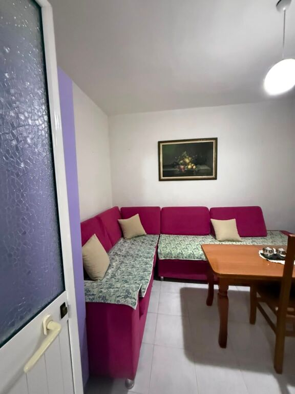Qera | Apartament 1 + 1 | Medreseja | 400 €/muaj