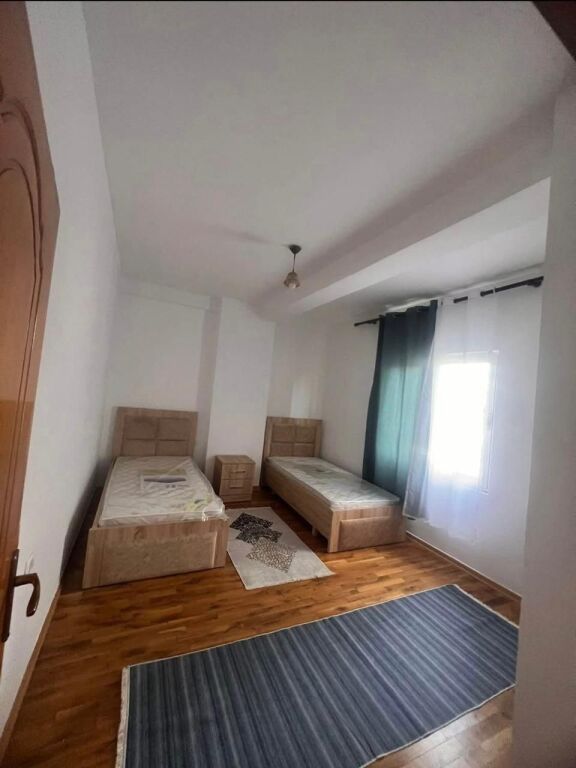 Rent | Apartament 2 + 1 | Don Bosko | 600 €/month