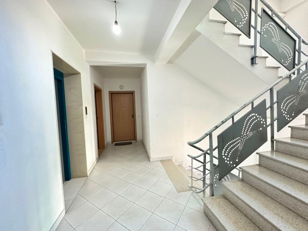 Apartment 2+1 for sale on Vlore-Skele Boulevard   📍Green Tower Complex, Hasan Kushta Street
