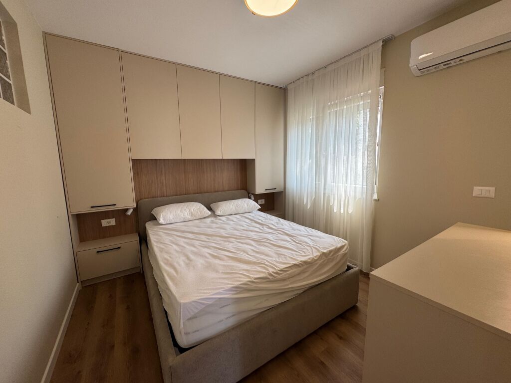Jepet apartament me qera 1+1 Shkembi Kavajes