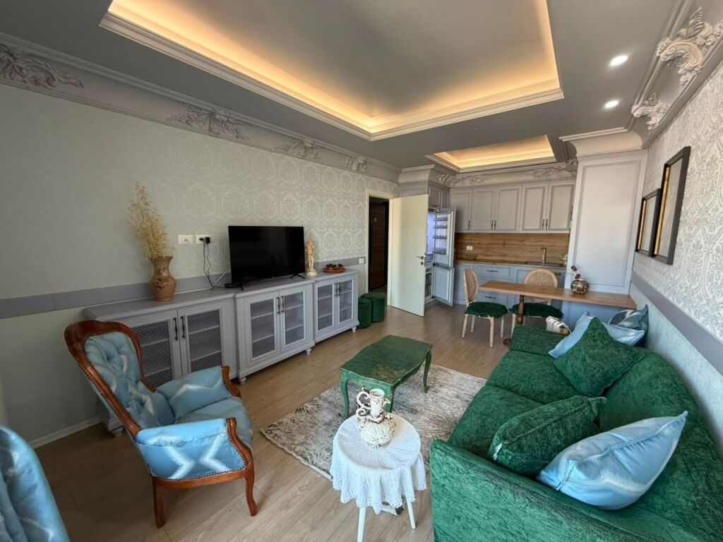 🏠 Jepet Apartament me Qira – Asl 2  📍 Pranë ish Venue club  🏢 Kati 9 🛋️ I mobiluar 🚗 Post parkimi 💰 Çmimi: 65,000 Lekë/muaj  📞 Për më shumë informacion, na kontaktoni!
