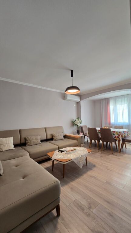Apartament 2+1 per shitje , te Irfan Tomini !
