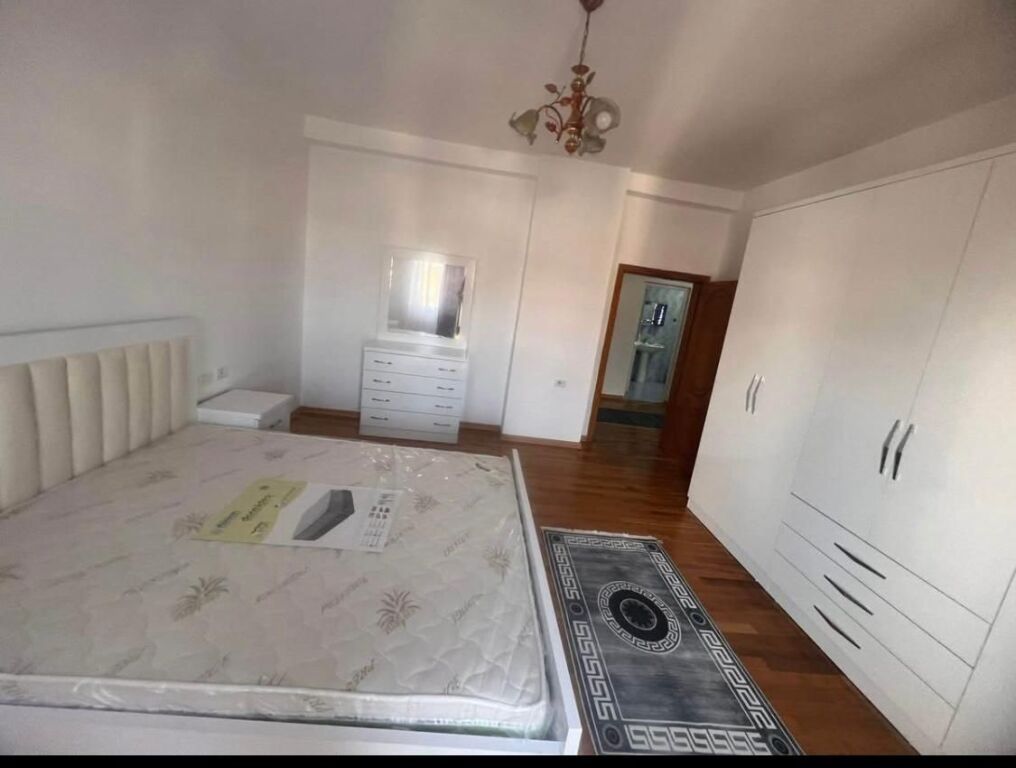 Rent | Apartament 2 + 1 | Don Bosko | 600 €/month