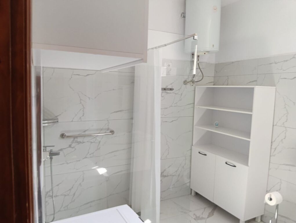 Casa privata in affitto a lungo termine Vlore