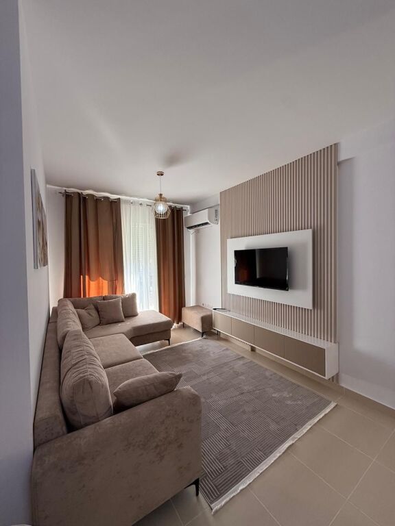 Appartamento 2+1 in Affitto Ali Demi Tirane