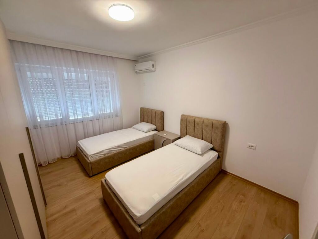 📣 AFFITTO SUPER Appartamento 2+1 con 2 Bagni 📍 Centro, Vicino al Mercato Nuovo ✨ 💶 Prezzo 1.000 Euro