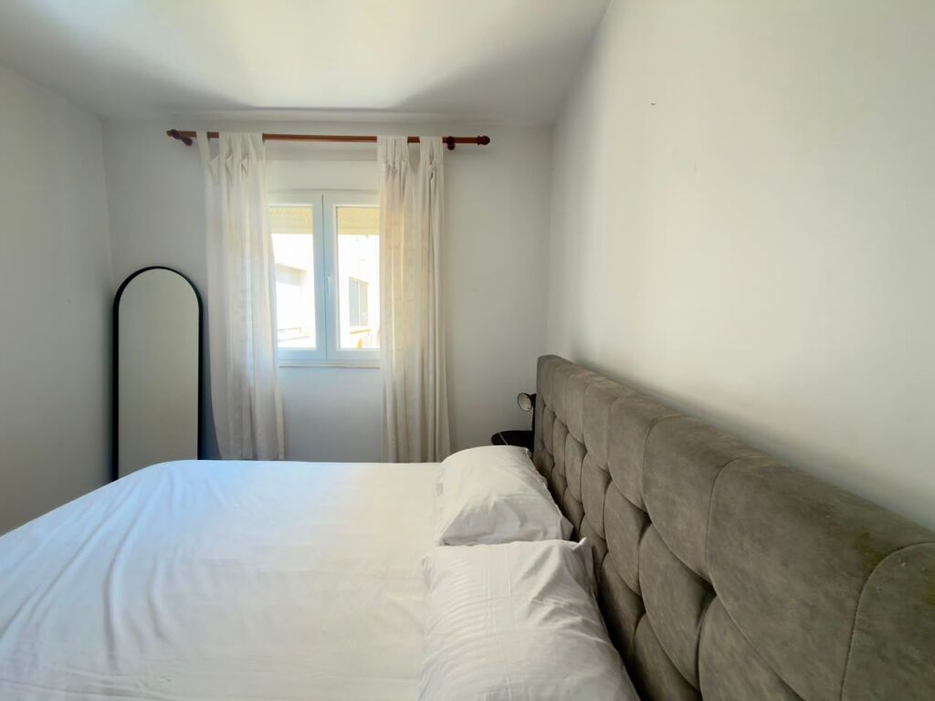 Apartament 1+1 per Qira tek Shallvaret!