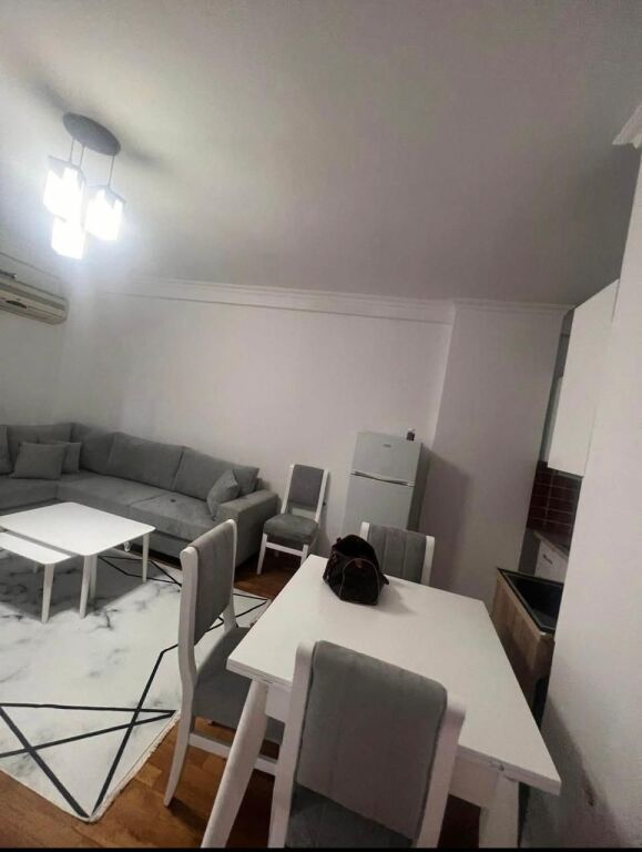 Rent | Apartament 2 + 1 | Don Bosko | 600 €/month