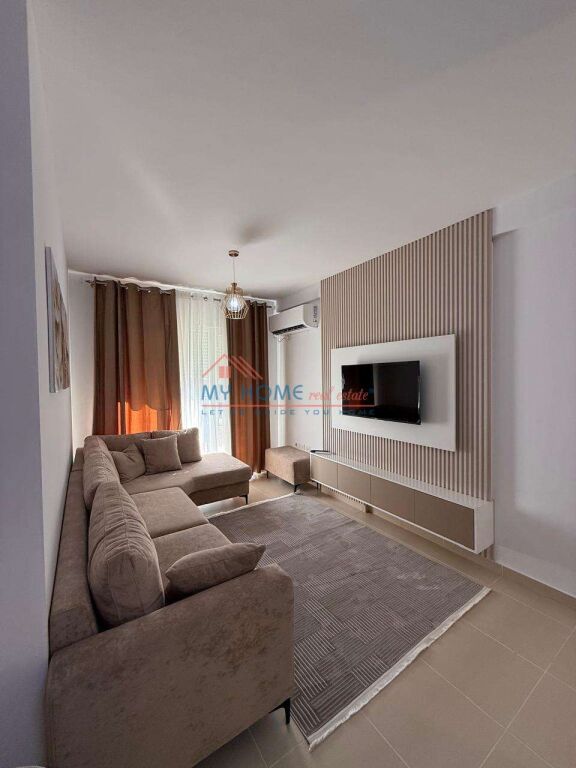 Apartament 2+1 me qira tek Tregu Elektrik Tirane