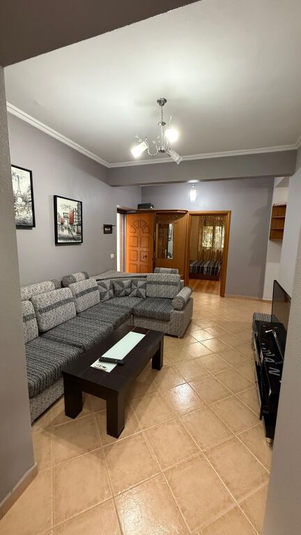 Affitto, Appartamento 1+1, Vicino alla Guardia, Tirana - 50.000 Leke | 65 m²