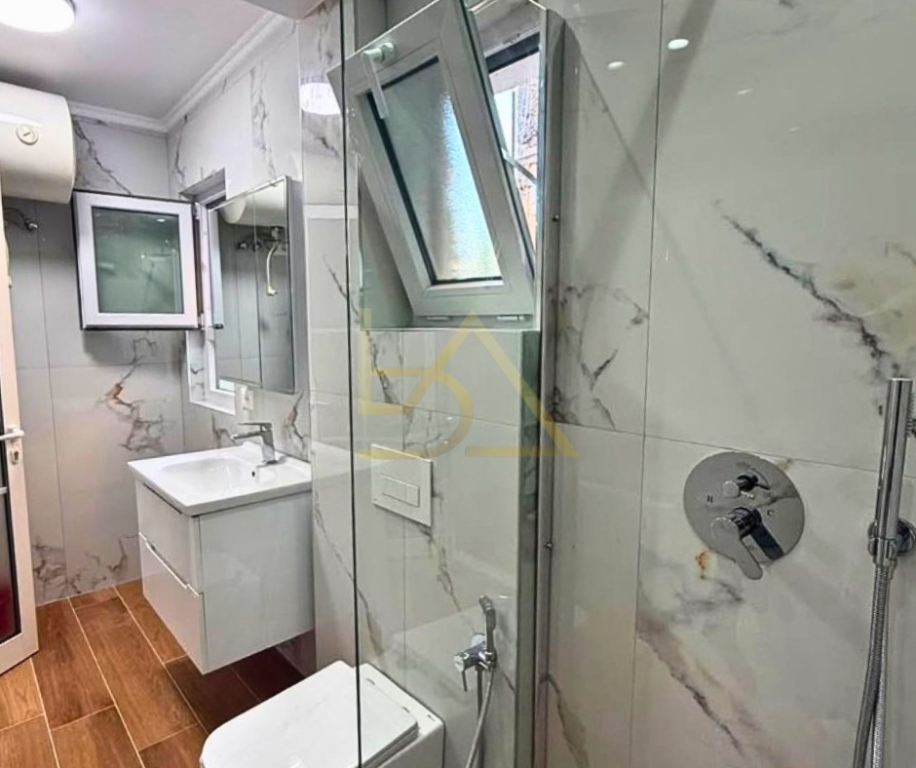 Apartament 1+1 për Shitje – Xhamllik, Tiranë