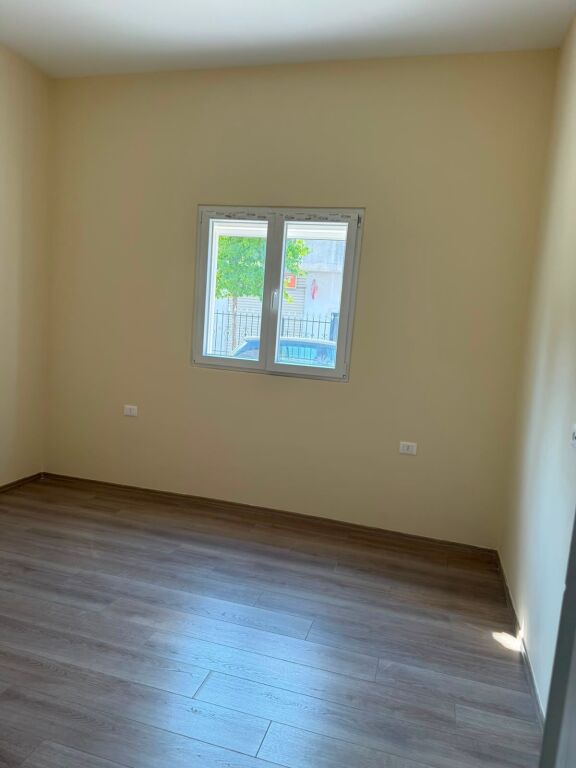 Rent | Shtëpi private 1 + 1 | Babrru | 270 €/month