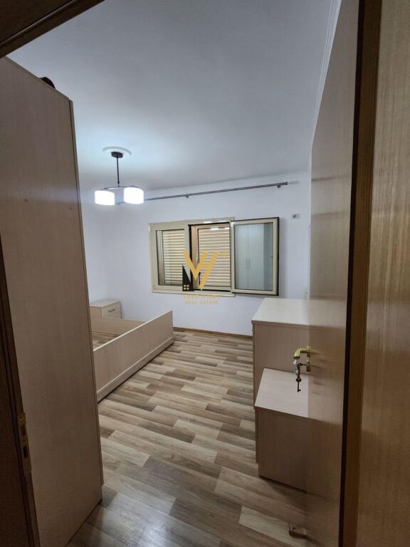 APPARTAMENTO 1+1+BLK IN AFFITTO IN VIA ELBASAN 70.000 LEKE