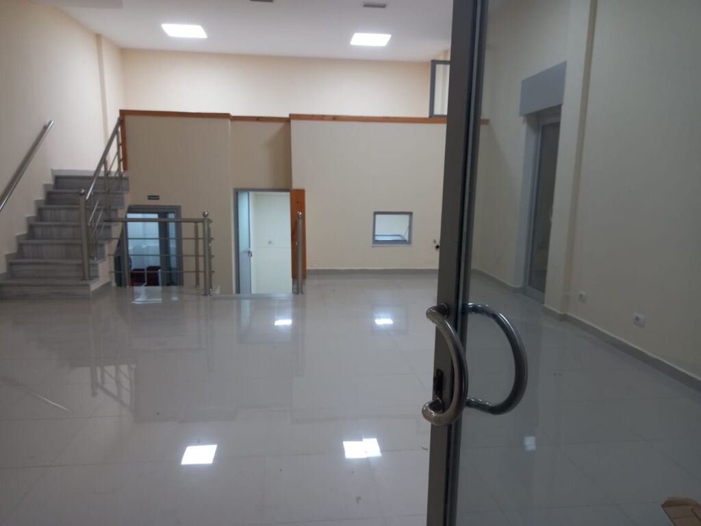 Qera | Ambjent Biznesi | Rruga Hamdi Pepo | 700 €/muaj