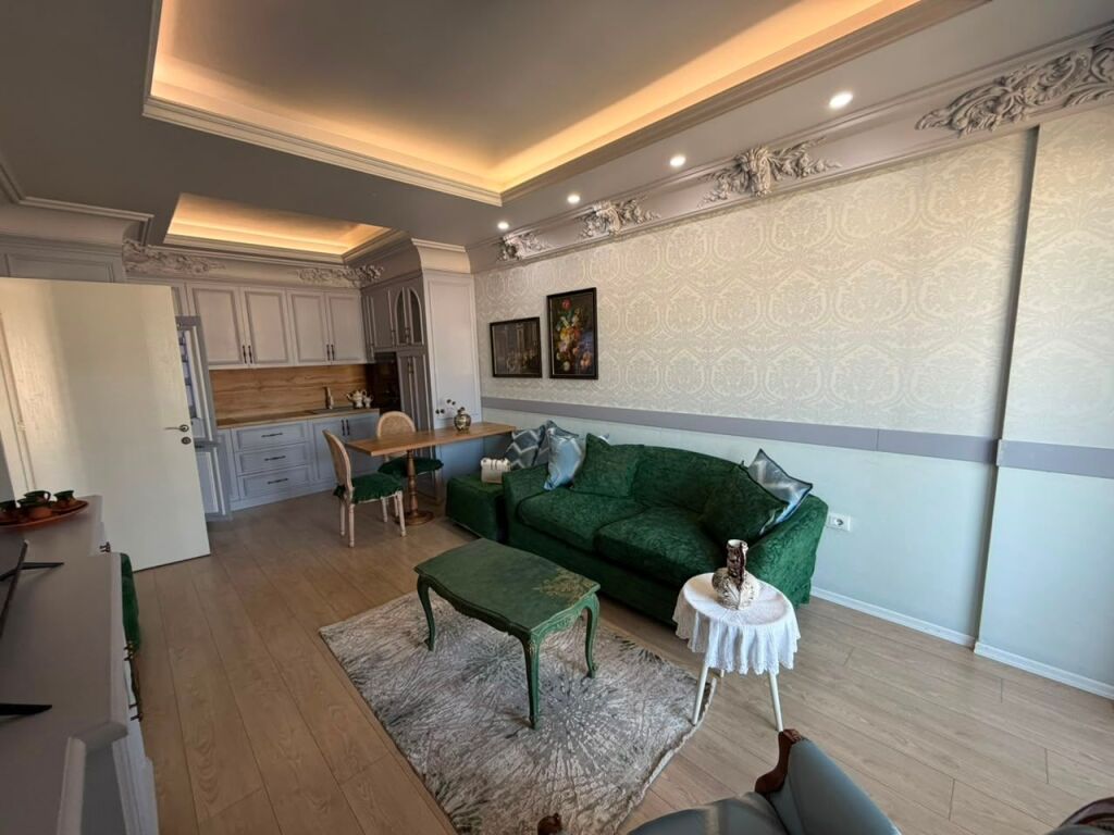 🏠 Jepet Apartament me Qira – Asl 2  📍 Pranë ish Venue club  🏢 Kati 9 🛋️ I mobiluar 🚗 Post parkimi 💰 Çmimi: 65,000 Lekë/muaj  📞 Për më shumë informacion, na kontaktoni!