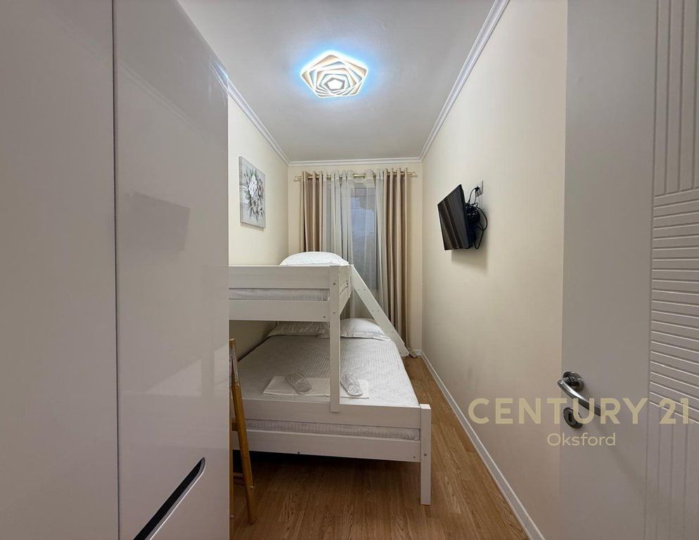APARTMENT 2+1 FOR RENT, AT KOSOVARËVE STREET! 1,200 € /Month