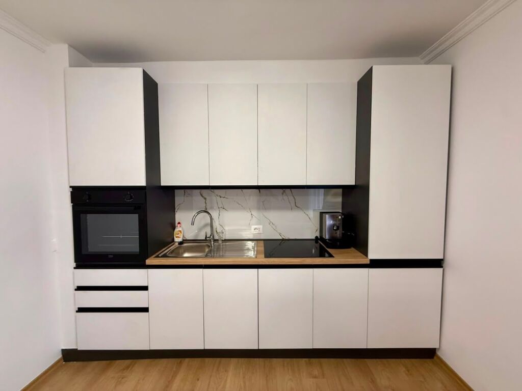📣 AFFITTO SUPER Appartamento 2+1 con 2 Bagni 📍 Centro, Vicino al Mercato Nuovo ✨ 💶 Prezzo 1.000 Euro