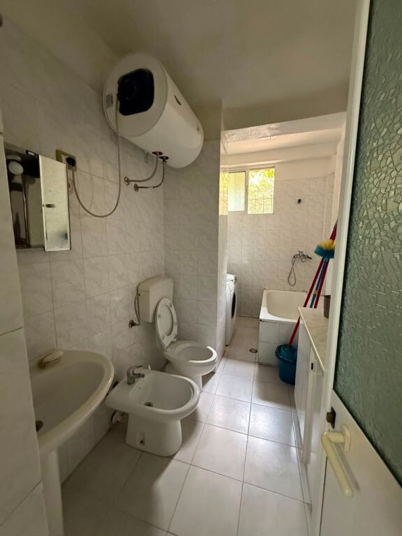 Qera | Apartament 1 + 1 | Medreseja | 400 €/muaj