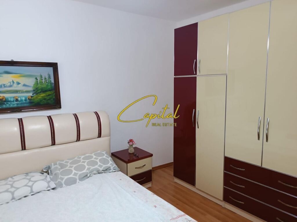 APARTAMENT ME QIRA 2+1+2 ISH TREGU ELEKTRIK 50.000 LEKE