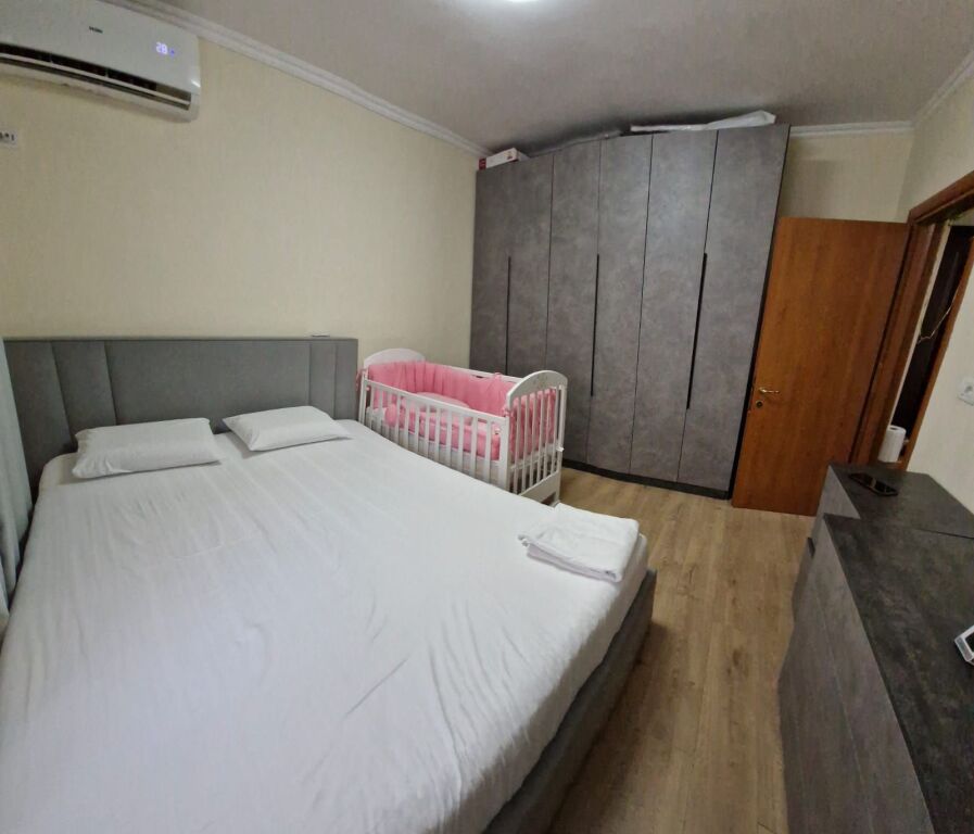 Jepet me Qira Apartament 1+1 – Bulevardi Bajram Curri
