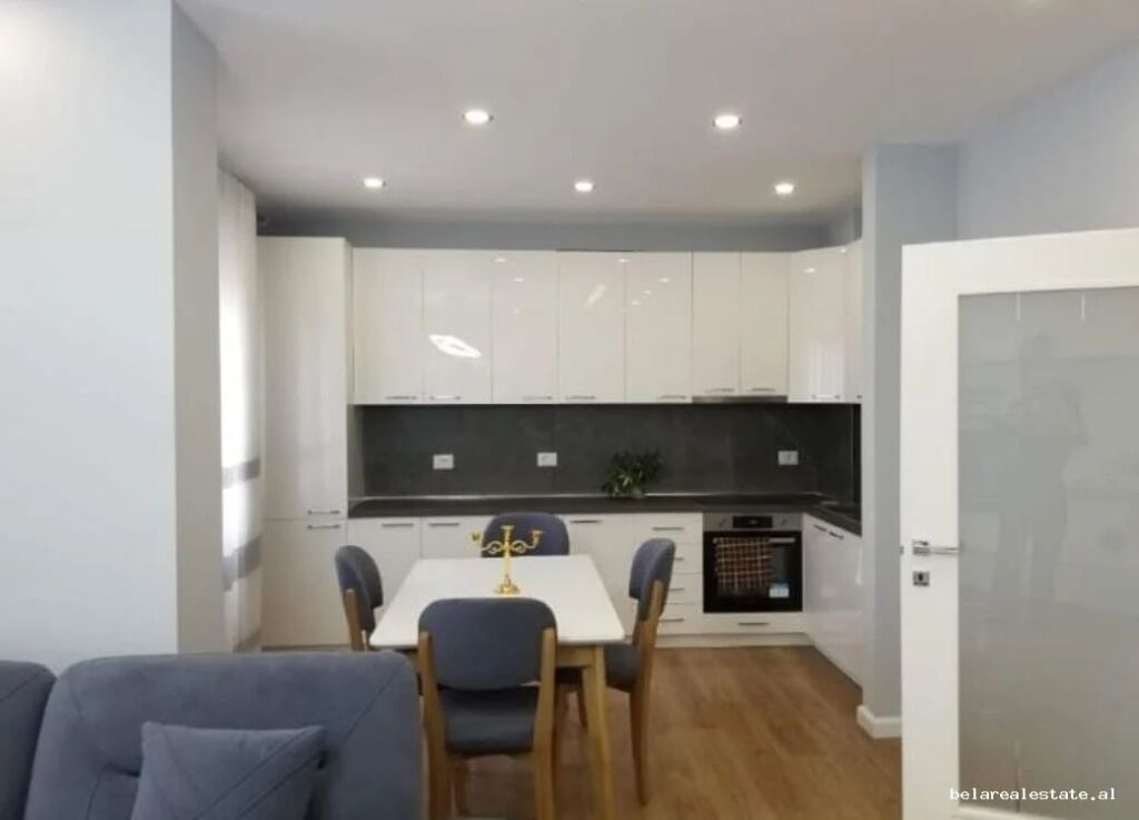 Appartamento In Affitto 2+1 A Zogu i Zi (ID B2202044) Tirane
