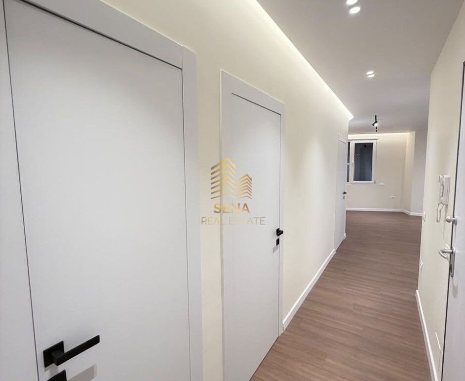 For sale, Apartment 2+1+balcony, Ali Demi-Near Shkoza Roundabout, 19,000,000 Lek