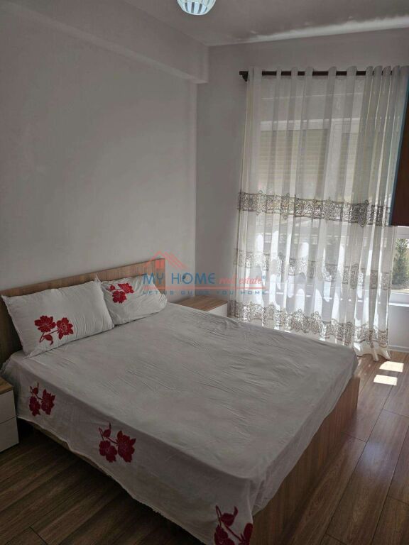 Appartamento 2+1 in affitto Ali Demi a Tirana