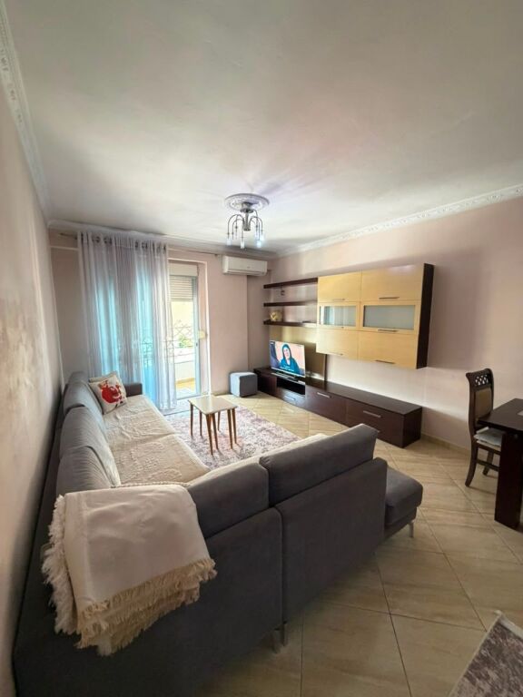QERA APARTAMENT 1+1 MISTO MAME PRANE 7777